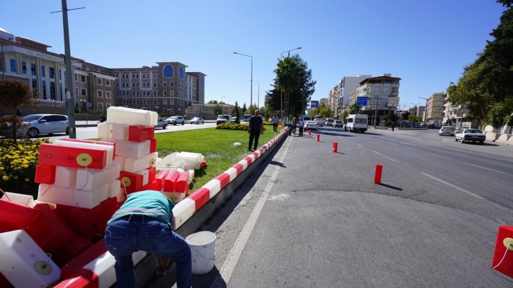 Işıklı Bordürler Şehre Renk Katıyor