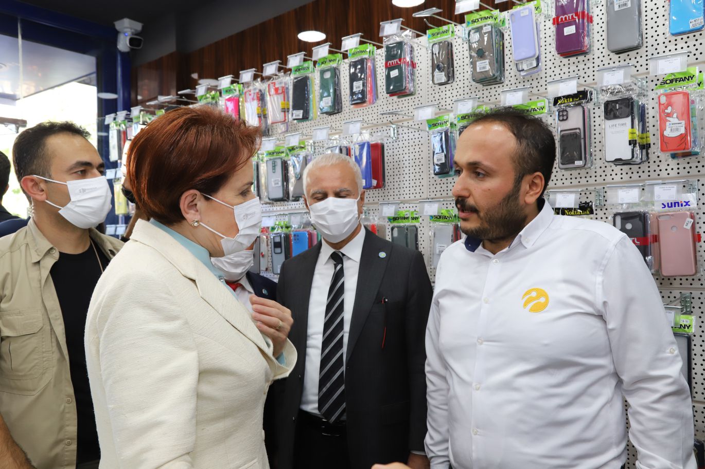 meral-aksener-2.jpg