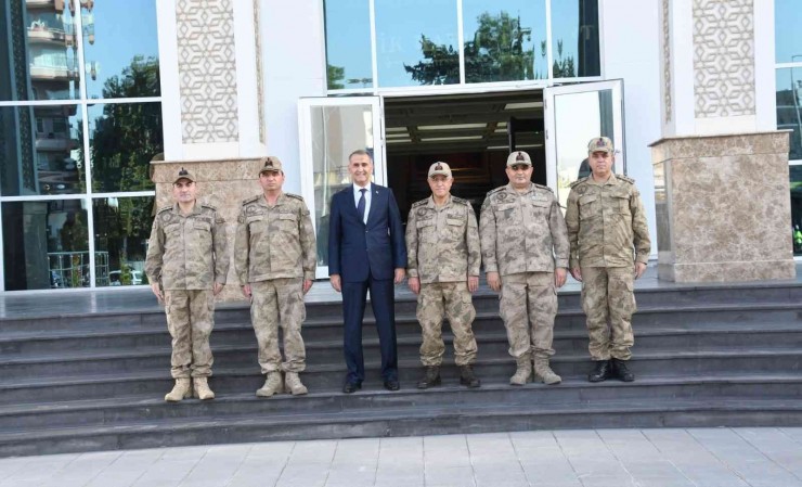 Orgeneral Arif Çetin’den Vali Çuhadar’a Ziyaret