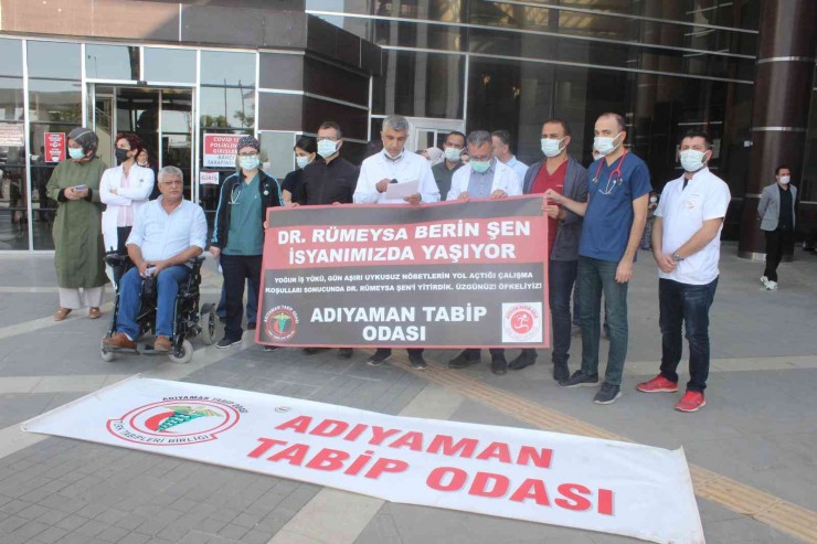 Doktorlar, Rümeysa Berin Şen İçin Basın Açıklaması Yaptı