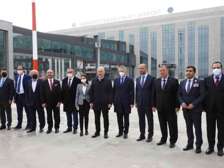 Bakan Karaismailoğlu, Gaziantep Havaalanı Yeni Terminalini İnceledi