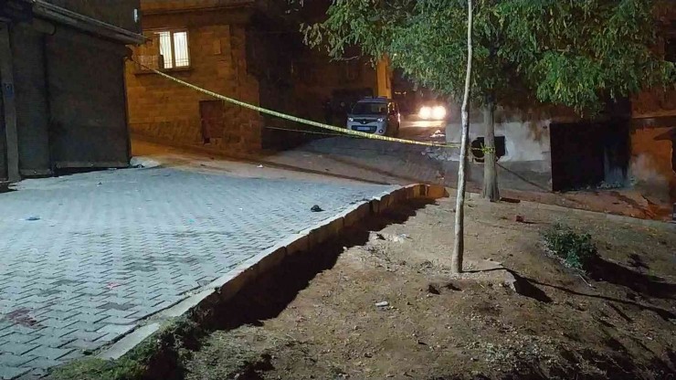 Komşu İki Aile Arasında Silahlı Kavga: 2’si Ağır 5 Yaralı