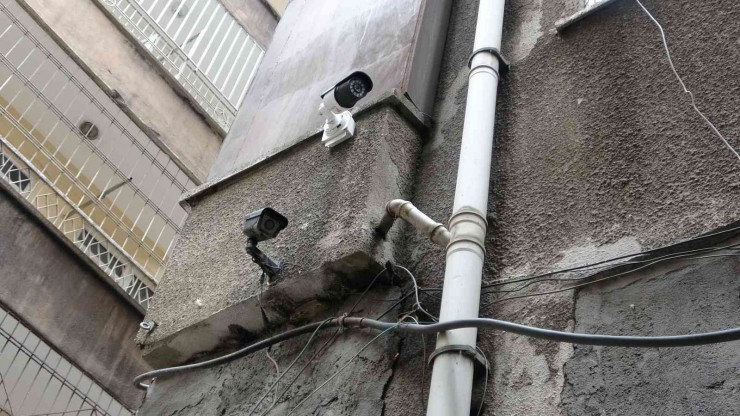 Önce Çaldı, Sonra Şikayetçi Oldu