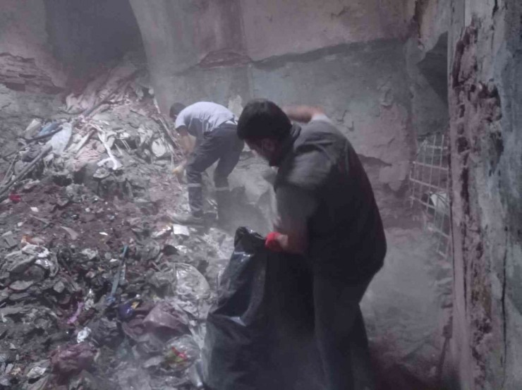 Diyarbakır’da 500 Yıllık Tarihi Hamamda 15 Ton Çöp Çıkarıldı