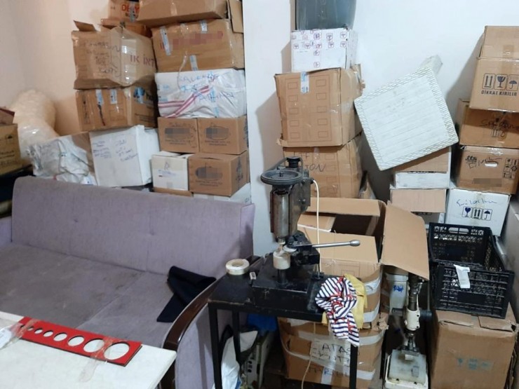 Diyarbakır Emniyet Müdürlüğünden Sahte Ve Ruhsatsız İlaç Operasyonu