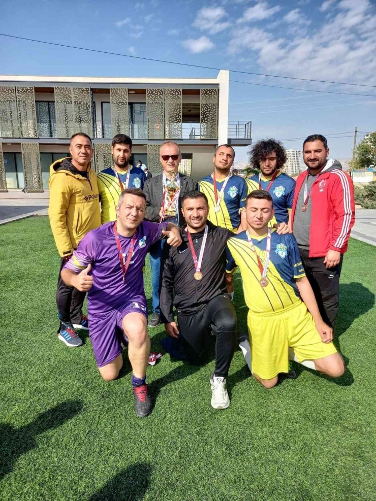 Görme Engelli Futbolcuların Azmi Göz Dolduruyor