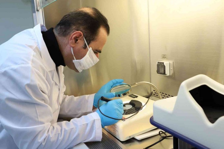 Diski Laboratuvarları Günlük 125 Numunenin Analizini Yapıyor