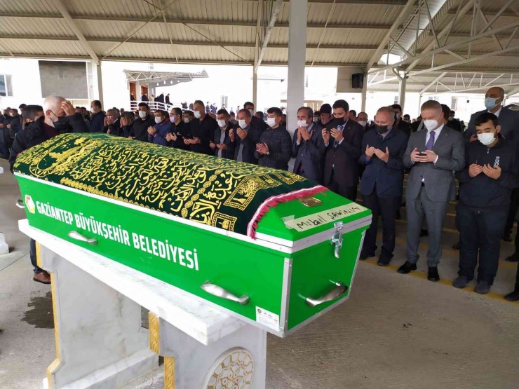 Gaziantepli Gazeteci, Hem Babasını Hem Kardeşini Koronadan Kaybetti