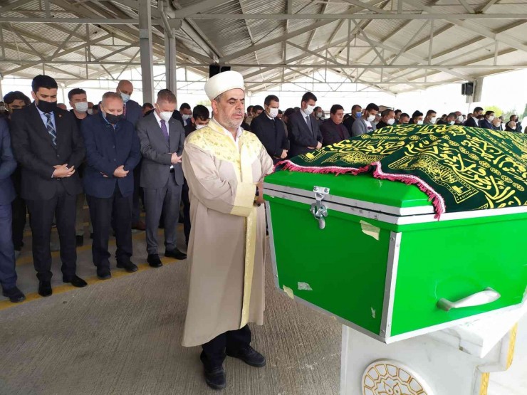Gaziantepli Gazeteci, Hem Babasını Hem Kardeşini Koronadan Kaybetti