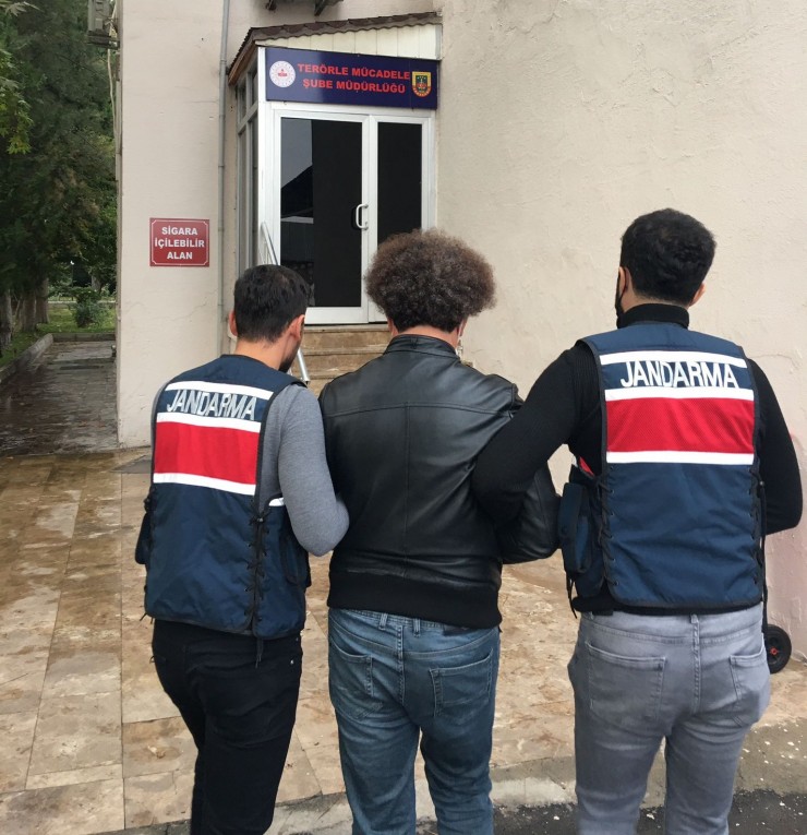 Hdp Milletvekilinin Danışmanı Gözaltına Alındı