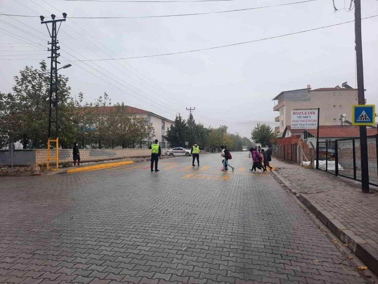 Jandarmadan Yaya Önceliği Uygulaması