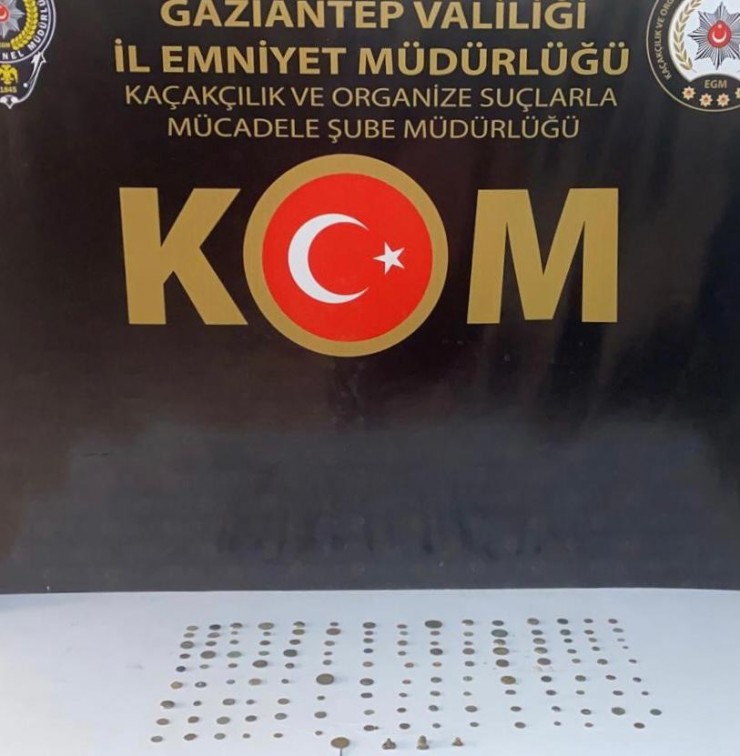 Polis Tarihi Eser Kaçakçılarına Göz Açtırmıyor
