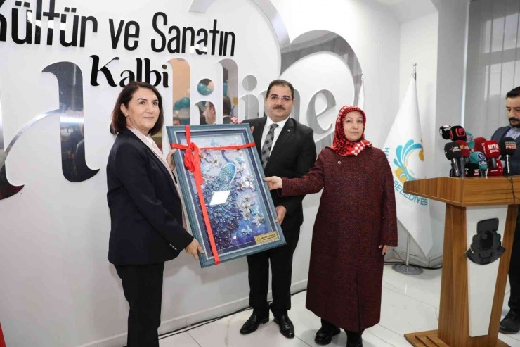 Önce Okuma Yazmayı Öğrendiler Sonra Meslek Sahibi Oldular