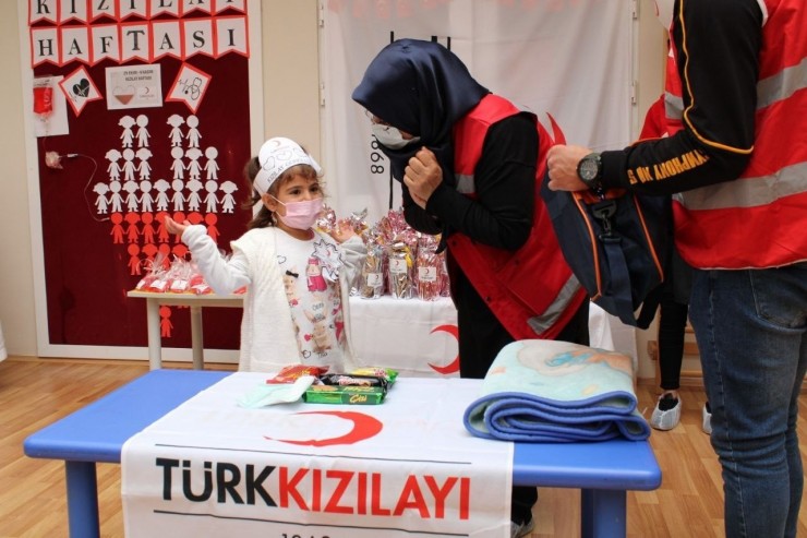 Yeşilyurt’ta Kızılay Haftası Kutlamaları