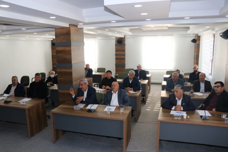 Aksoy Muhtarlarla Bir Araya Geldi