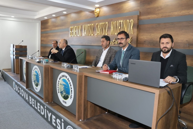 Aksoy Muhtarlarla Bir Araya Geldi