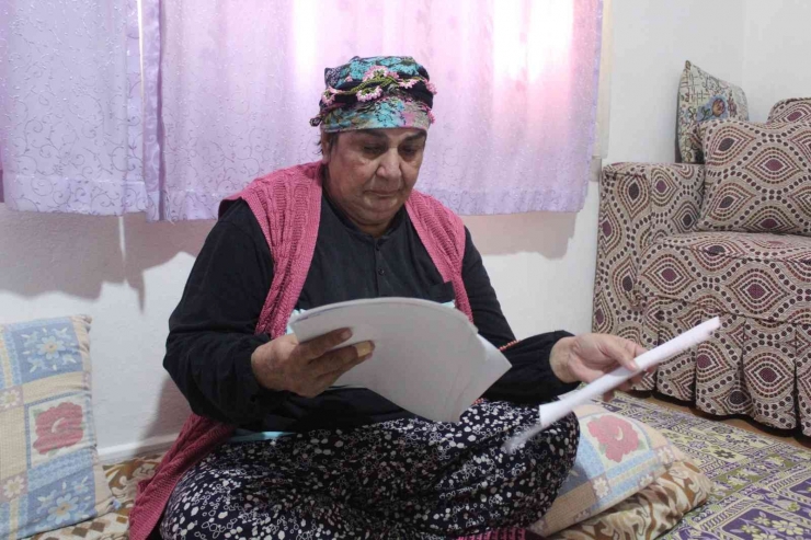 72 Yıldır Kız Kardeşinin Kimliğini Kullanıyor