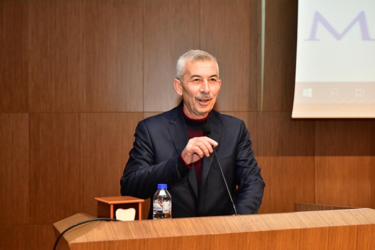 Vali Baruş Arapgir’de Muhtarlarla Toplantı Düzenledi