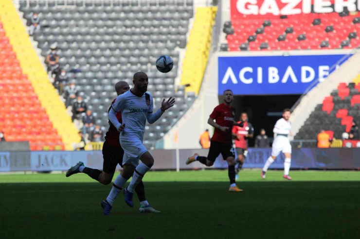 Spor Toto Süper Lig: Gaziantep Fk: 2 - Fatih Karagümrük: 0 (ilk Yarı)