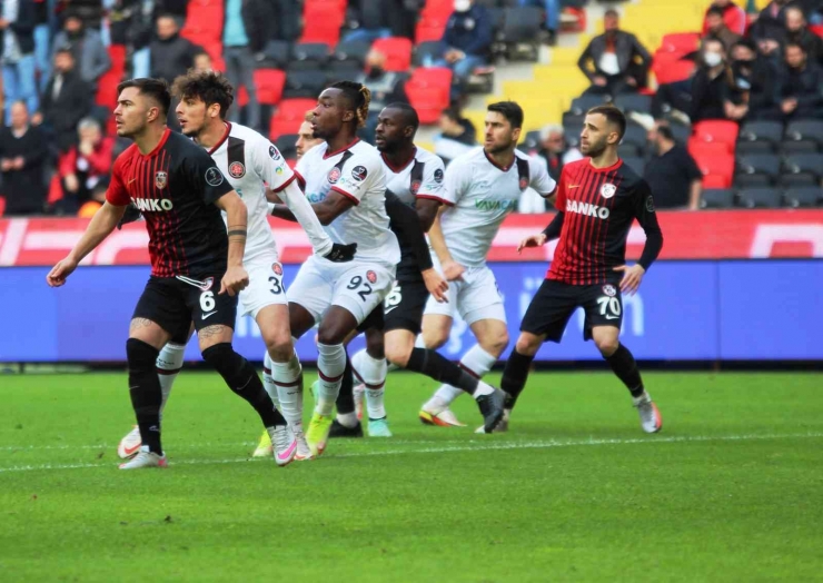 Spor Toto Süper Lig: Gaziantep Fk: 3 - Fatih Karagümrük: 1 (maç Sonucu)