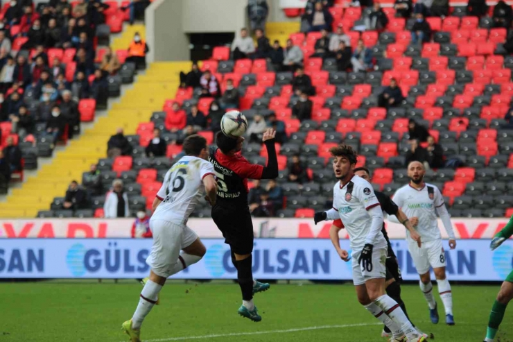 Spor Toto Süper Lig: Gaziantep Fk: 3 - Fatih Karagümrük: 1 (maç Sonucu)