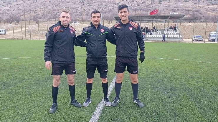 Dicle Gençlikspor İle Bismil Ova Yıldızları Gençlikspor Arasında Puanlar Paylaşıldı