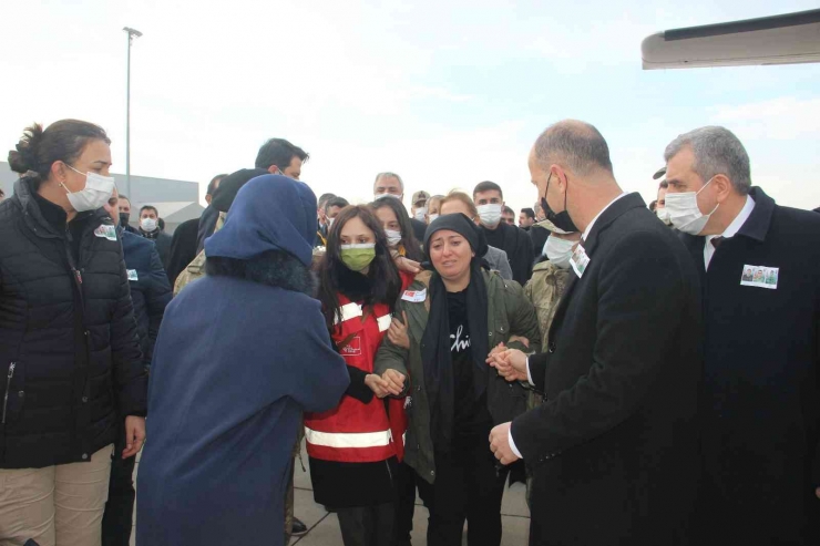 Şehitler Törenle Memleketlerine Uğurlandı