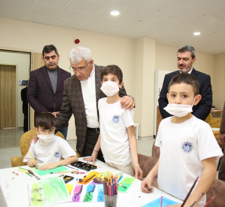 Battalgazi Sosyal Yaşam Merkezi Yaz-kış Yoğun İlgi Görüyor