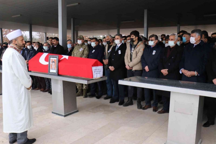 Silah Kazasında Hayatını Kaybeden Polis Son Yolculuğuna Uğurlandı