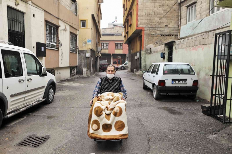 Akülü Sandalyesi Çalındı, Belediye Tekrardan Hediye Etti