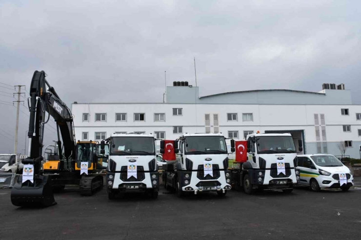 Bağlar Belediyesi Araç Filosunu Son Teknoloji 5 Yeni Araçla Güçlendirdi