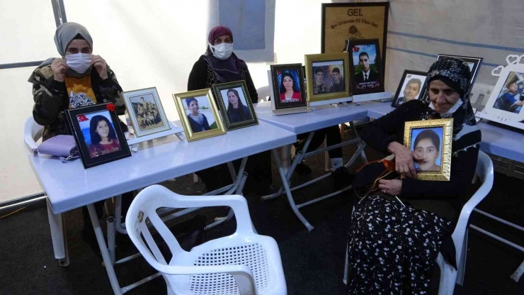 Evlat Nöbeti Tutan Baba: “orada Kalmayın, Devlet Size Sahip Çıkacaktır”