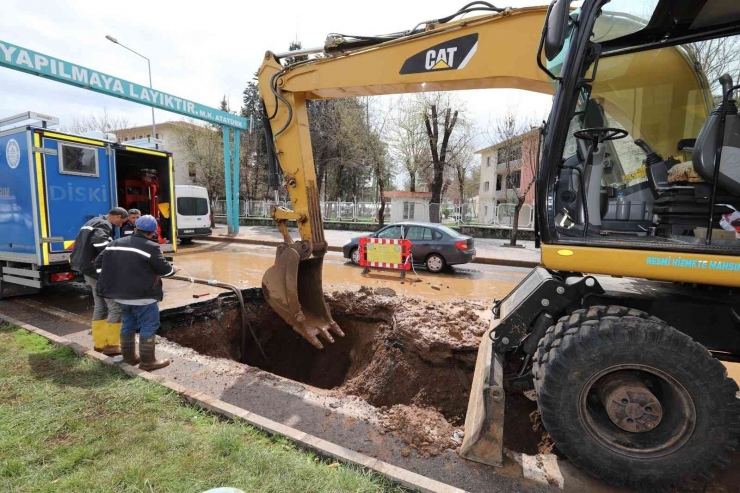 Diyarbakır’da 21 Bin 332 Metre İçme Suyu Şebeke Hattı Döşendi