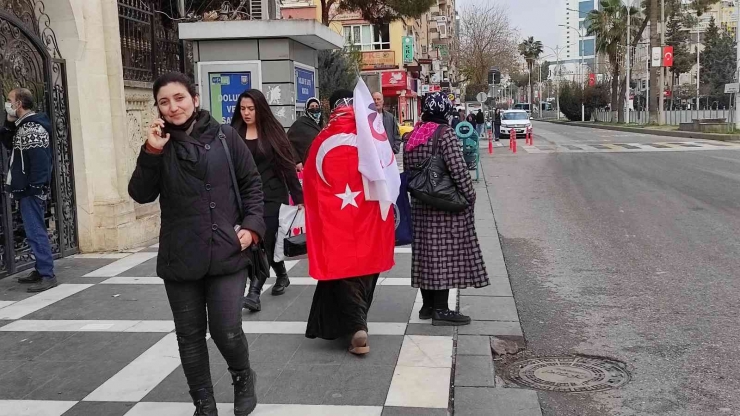 Cumhurbaşkanı Sevgisi Yollara Düşürdü