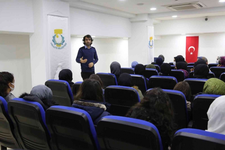 Sınava Hazırlanan Gençlerden Canpolat’a Teşekkür