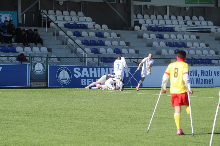 Şahinbey Ampute Kendi Evinde Galip: 2-0