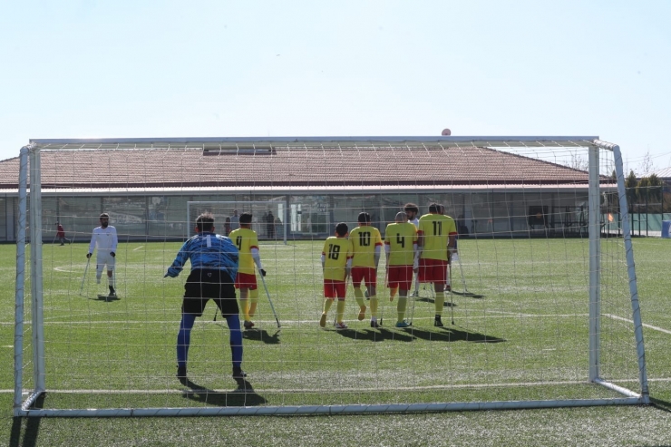 Şahinbey Ampute Kendi Evinde Galip: 2-0