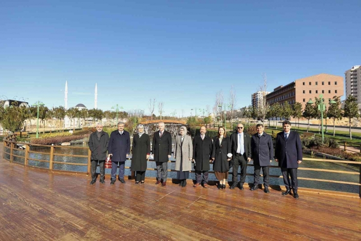 Tbmm Çocuk Hakları Komisyonu, Şehitkamil Vadi Park’ı Gezdi