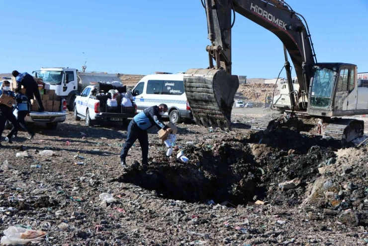 Şanlıurfa’da Satışa Hazır 6 Ton Küflenmiş Hurmaya El Konuldu