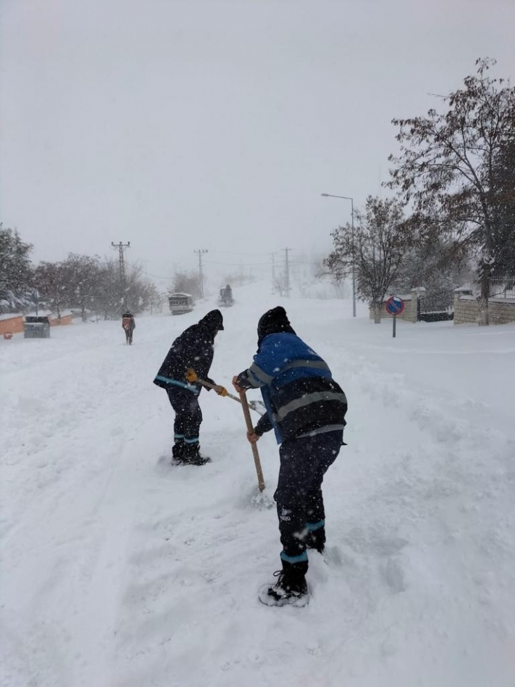 Hekimhan Ve Arguvan’da Kar Etkili Oldu