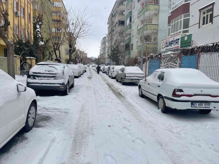 Siverek’te Yoğun Kar Ve Tipi Hayatı Durma Noktasına Getirdi