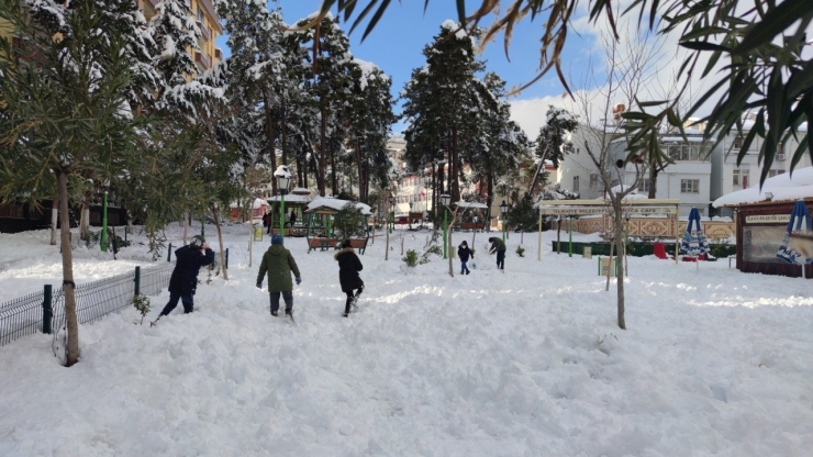 Gaziantep’te Kar Yağışı Yerini Güneşe Bıraktı