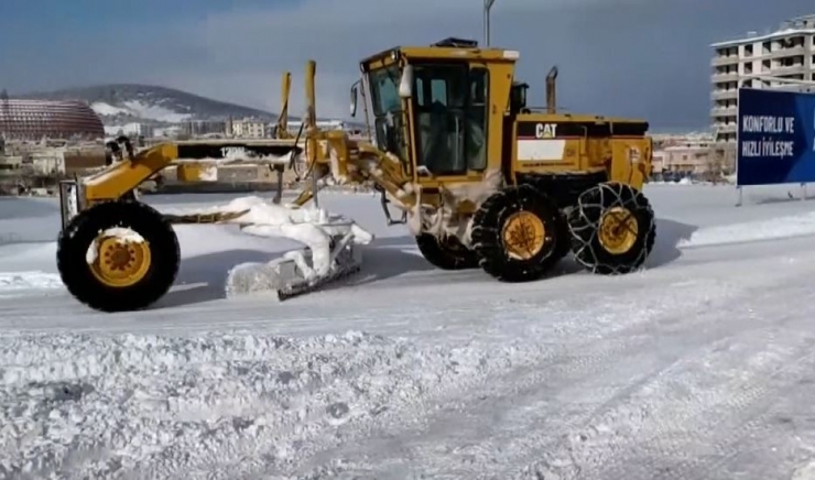 Gaziantep’te Kapanan Tüm Yollar Trafiğe Açıldı