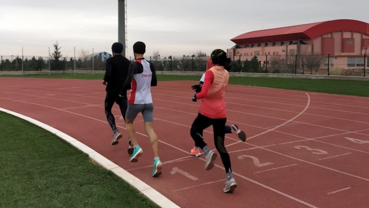 Harran Üniversitesi Olimpiyat Kafilesine Ev Sahipliği Yapıyor