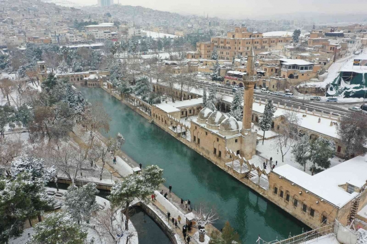 Şanlıurfa’da Kar Bir Başka Güzel