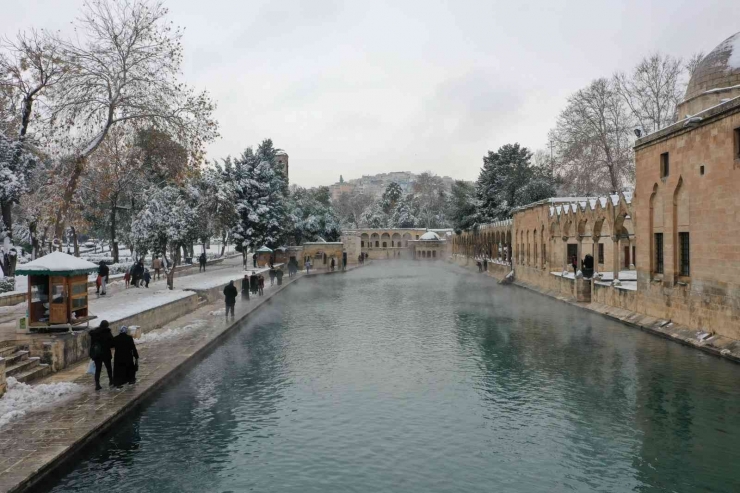 Şanlıurfa’da Kar Bir Başka Güzel