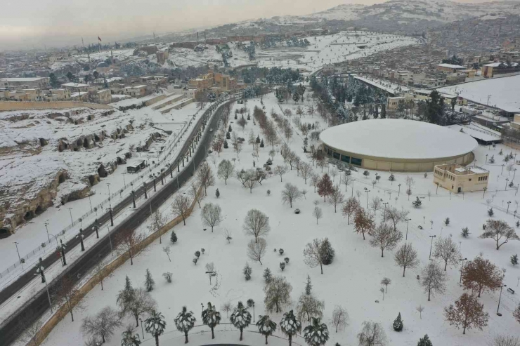 Şanlıurfa’da Kar Bir Başka Güzel