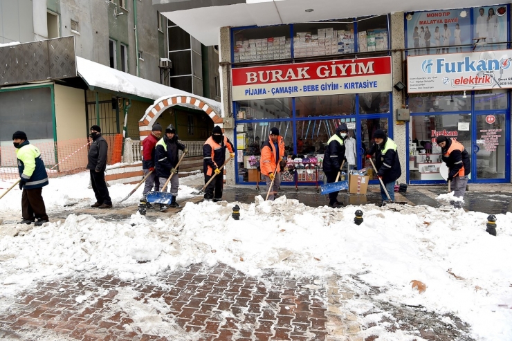 Başkan Gürkan, Karla Mücadele Çalışmalarını İnceledi