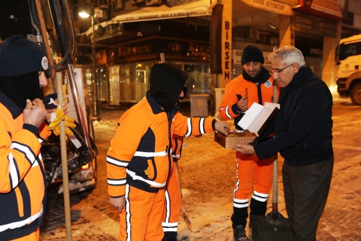 Güder, Karla Mücadele Çalışmalarını İnceledi