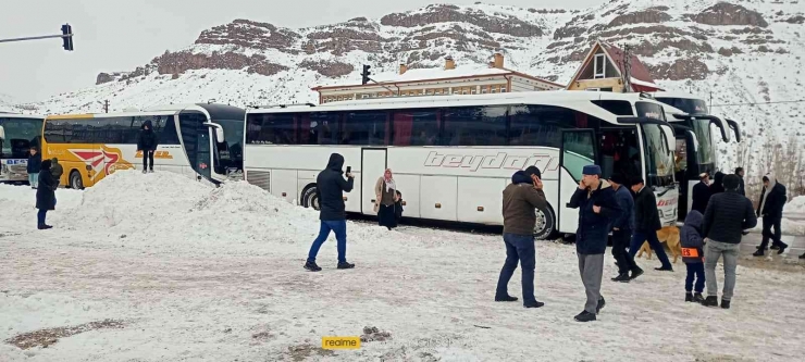 Malatya-kayseri Yolu Ulaşıma Kapatıldı